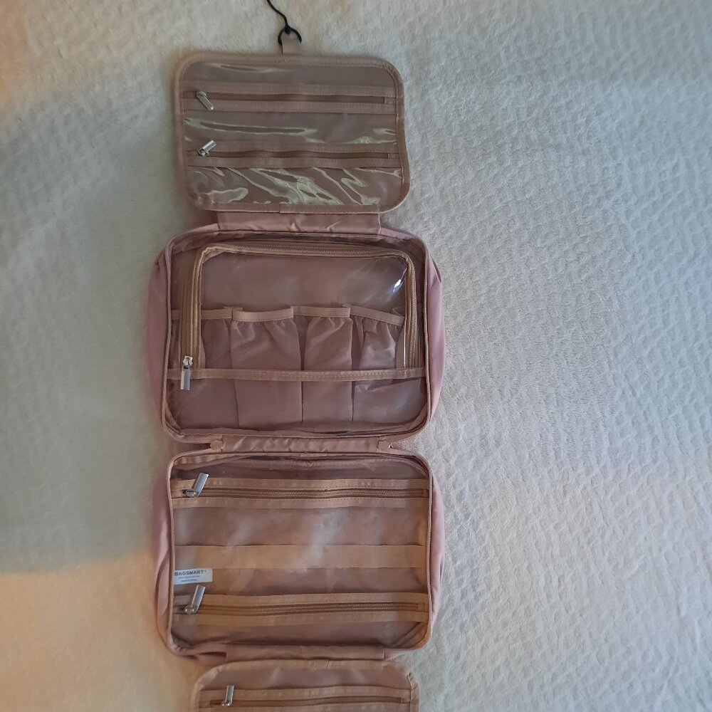BAGSMART Toiletry Bag - Picture 3 of 7